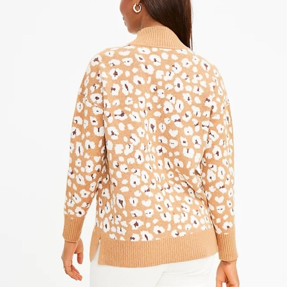 Loft Women’s Animal Print Turtleneck Sweater Tunic Size S Shimmer Cozy Comfy - Picture 3 of 11